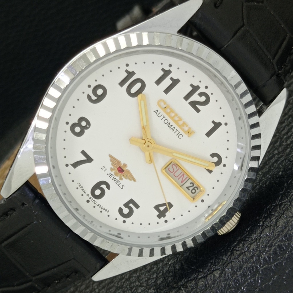 Vintage 1970 Citizen Automatic Mens Silver Watch WDaydate  Gold Accents
